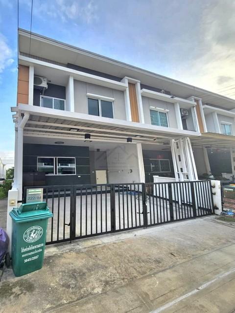 ให้เช่าทาวน์โฮม 2 ชั้น 18.3 ตร.ว. โครงการพลีโน่ ศรีนครินทร์ ศรีด่