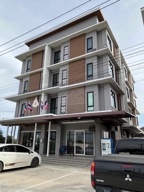 ขายอพารท์เมนท์ 4 ชั้น 307.4 ตร.ว. พร้อมร้านอาหาร ร้านค้า เขตลาดกร