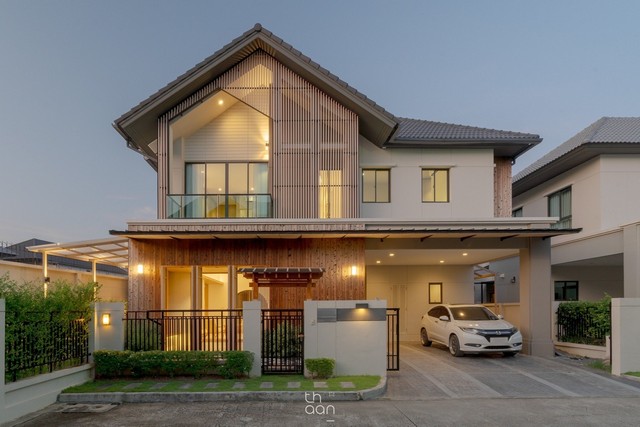 ขายบ้านเดี่ยว บางกอก บูเลอวาร์ด ศรีนครินทร์-บางนา