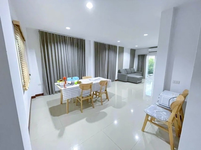 หลังริม 4นอน ถ.มิตรไมตรี MRTสุวินทวงศ์ ปล่อยเช่าบ้าน 2 ชั้น
