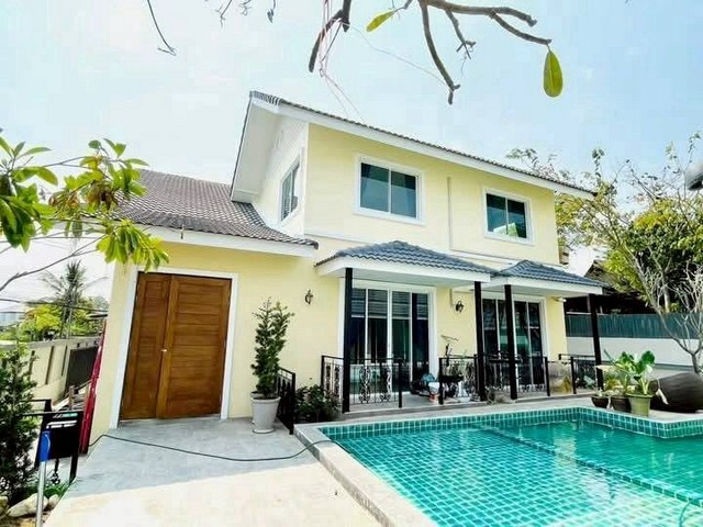 ให้เช่าพูลวิลล่าขนาดใหญ่ หมู่บ้าน เชียงใหม่เลคแลนด์ โซนสุเทพ