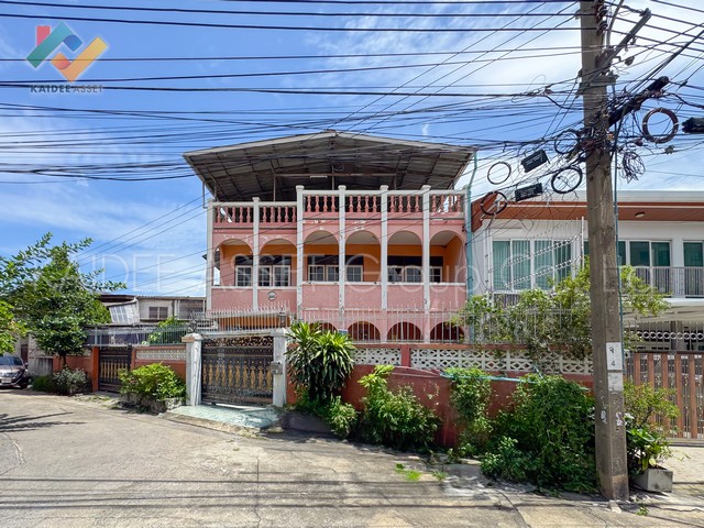 บ้านเดี่ยว ซอย ลาดพร้าว 51 ใกล้รถไฟฟ้า สถานี โชคชัย 4