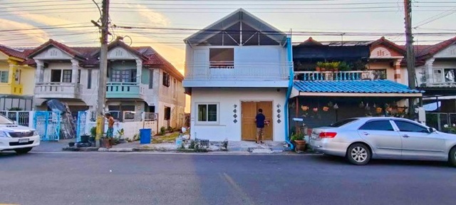ทาวน์เฮาส์ 2 ชั้นหลังมุม 26ตร.บึงน้ำรักษ์ ธัญบุรี 4นอน คลอง 11