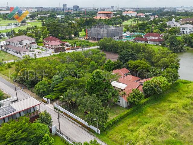 บ้านเดี่ยว สนามกอล์ฟ ไพน์เฮิร์สท Pinehurst Golf Club