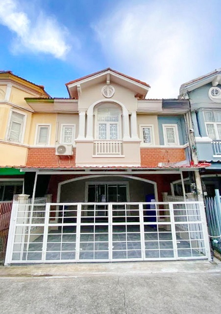 รร.เลิศหล้านานาชาติ 600 ม.เพชรเกษม77 โฮมโปร เพชรเกษม 1.2 กม.