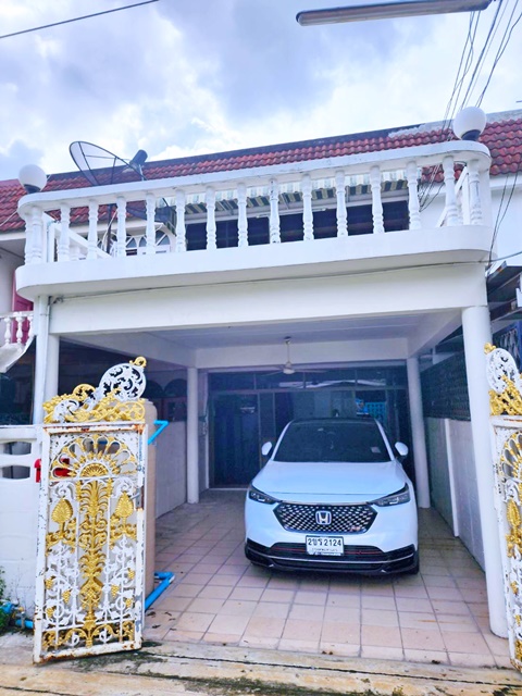 ทำเลแยกสะพาน 99 3นอน ให้เช่าทาวน์เฮ้าส์ 2 ชั้น 25 ตร.วา 200 ตร.ม