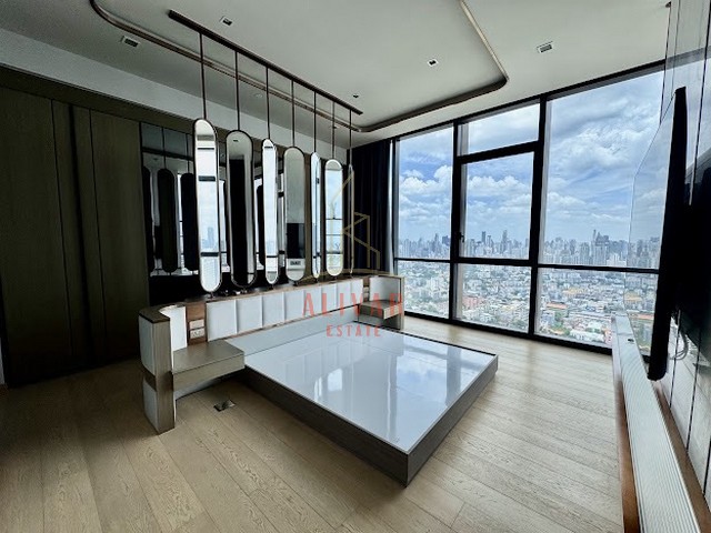 Condo for rent 3 bedrooms The Monument Thonglor with Private Lift