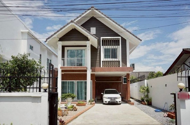 ให้เช่าบ้านเดี่ยว 2 ชั้น ตกแต่งสไตล์มินิมอล เรียบง่าย โซนฟ้าฮ่าม