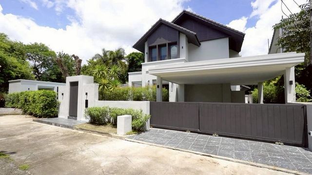 ขาย 14.5 ล้าน ล้านนาไพรนารี่ หางดง สไตล์ร่วมสมัย เฟอร์ครบ