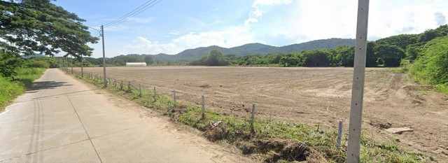 ขายที่ดินหัวหิน 10 ไร่เศษ ทำเลทอง ซอยหัวหิน 94 เหมาะสำหรับลงทุน