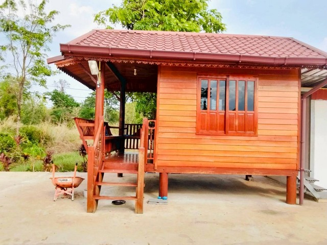 ขายรีสอร์ทสวย 14 ไร่ ขอนแก่น ทำเลดี พร้อมบ้านพัก 8 หลัง เพียง 8.5