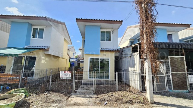 ขายด่วน ทาวน์เฮ้าส์ บ้านเอื้ออาทร คลอง 10/3 บ้านใหม่ ไม่เคยเข้าอย
