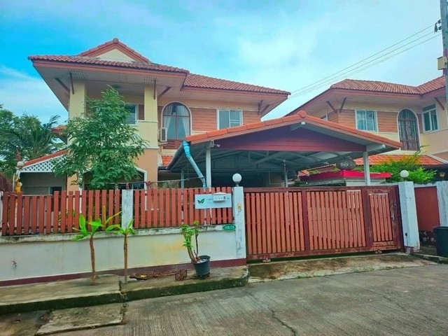 บ้านดีบ้านสวยชลบุรีราคาถูก บ้านแกรนด์วิลเลจชลบุรี