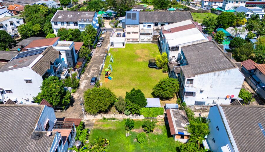 ขายที่ดินแปลงสวยทำเลดี ใจกลางเมืองลาดพร้าว 18 เขตจตุจักร