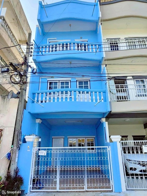 ทาวน์เฮ้าส์ 3.5ชั้น 22ตร.วา. 252 ตร.ม.ถ.บรมราชชนนี-พุทธมณฑลสาย 3