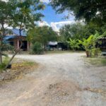 ขายที่ดินพร้อมบ้าน ใกล้บางแสน โซนถนนข้าวหลาม เหมือง ชลบุรี
