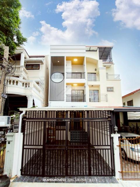 ขายทาวน์โฮม 3 ชั้น 27 ตร.ว. 4 ห้องนอน ซอยเสรีไทย 17 ใกล้นิด้า
