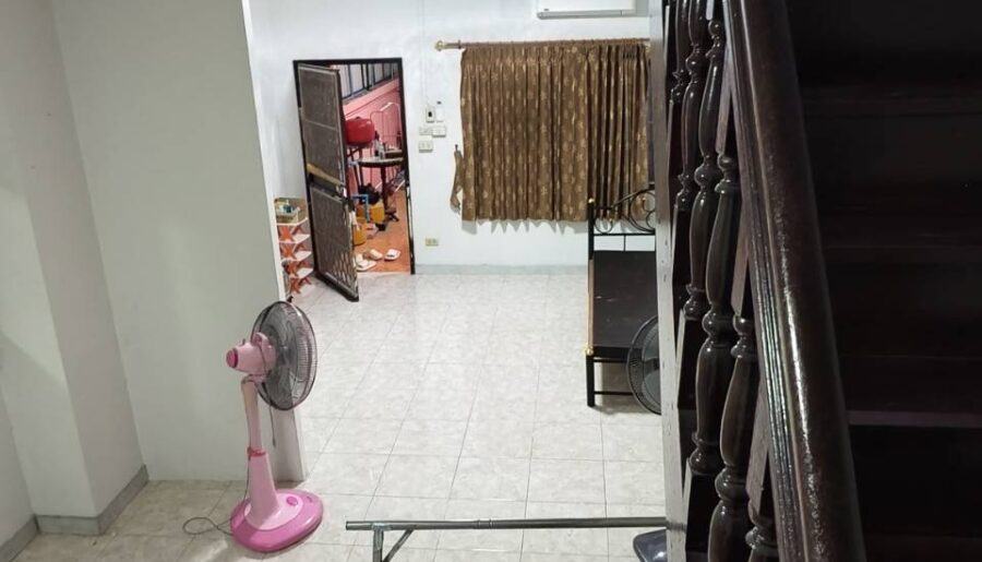 ให้เช่าทาวเฮ้าส์ 2 ชั้น 2 ห้องนอน หมู่บ้านสินธานี ซ.นวมินทร์ 93