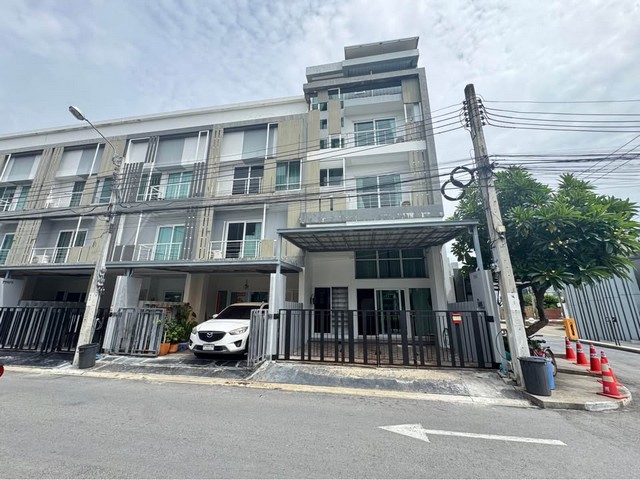 ให้เช่าโฮมออฟฟิศ 4 ชั้น โครงการ Space Townhome ลาดพร้าว เหม่งจ๋าย