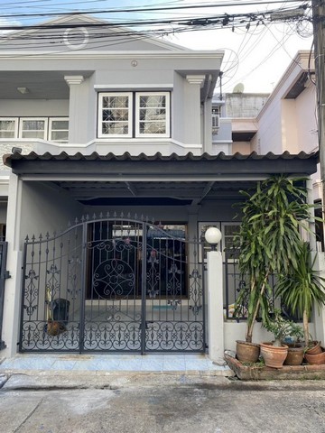 ให้เช่าทาวน์เฮ้าส์ 2 ชั้น 19 ตร.ว. หมู่บ้านชัยภัทร ซ.ลาดพร้าววังห
