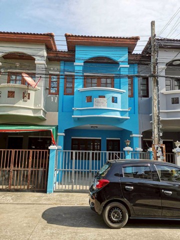 ขายด่วน ทาวน์เฮ้าส์ 2 ชั้น โครงการหมู่บ้านศิริวรรณ บางบัวทอง