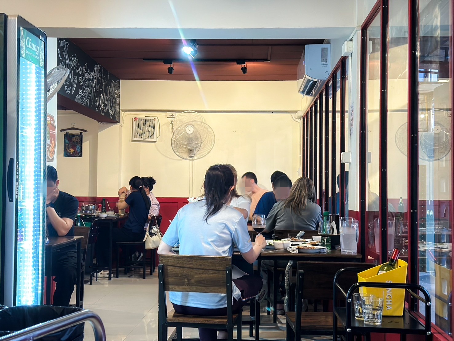 เซ้งร้านอาหารอีสาน ฝั่งธน ใกล้MRTไฟฉาย จรัญสนิทวงศ์ รายได้ดี