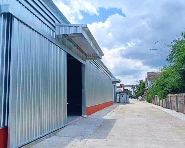 ให้เช่าโกดังใหม่ พร้อมออฟฟิศ 360ตร.ม.รามอินทรา80-90 MRTบางชัน 6