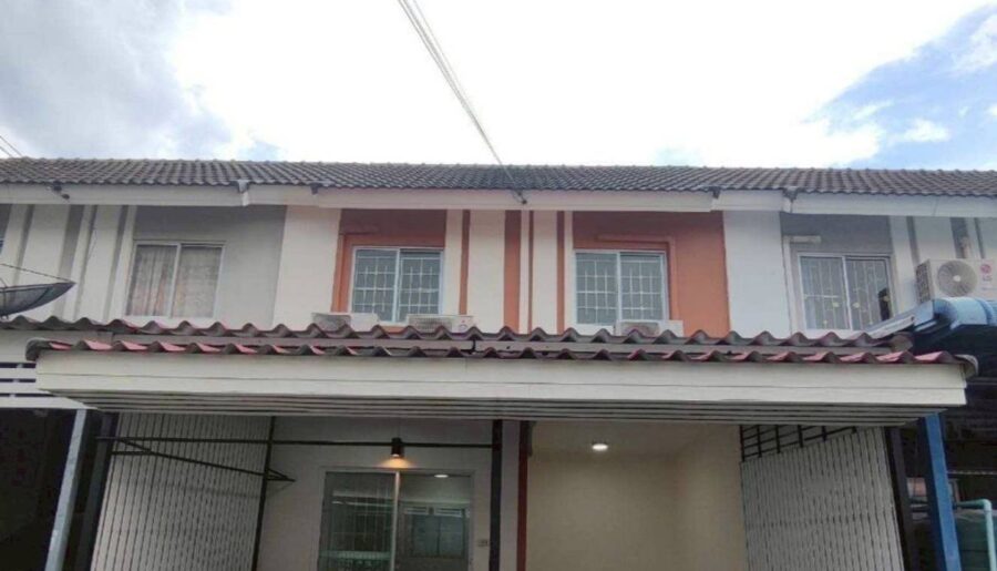 ขายทาวน์เฮาส์ 2 ชั้น หมู่บ้านพฤกษา 74/1 ทำเลดี จังหวัดสมุทรปราการ