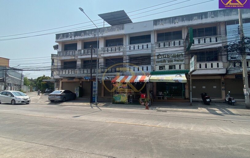 ให้เช่าตึกอาคารพาณิชย์ ติดถนนบ้านสวน 9 3 ชั้น ในเมืองชลบุรี