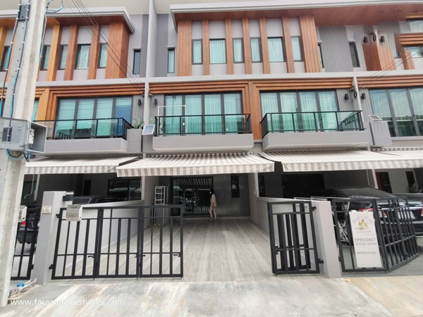 ให้เช่าทาวน์เฮ้าส์ 3ชั้น 25วา4ห้องนอน 4ห้องน้ำ เฟอร์ครบ ถนนพัฒนาก