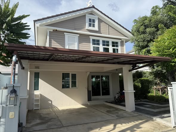 บ้านเดี่ยว2ชั้น50วา 3นอน 3 น้ำ แอร์ เฟอร์ ถนนจตุโชติ วัชรพล