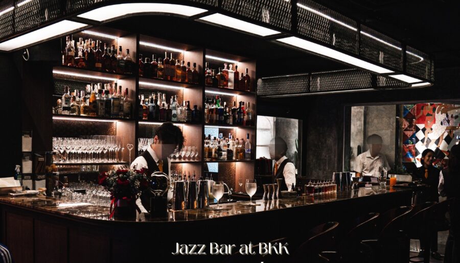 เซ้งธุรกิจ ร้าน Jazz Bar ถนนสีลม ใกล้ BTS ศาลาแดง เพียง 2 นาที