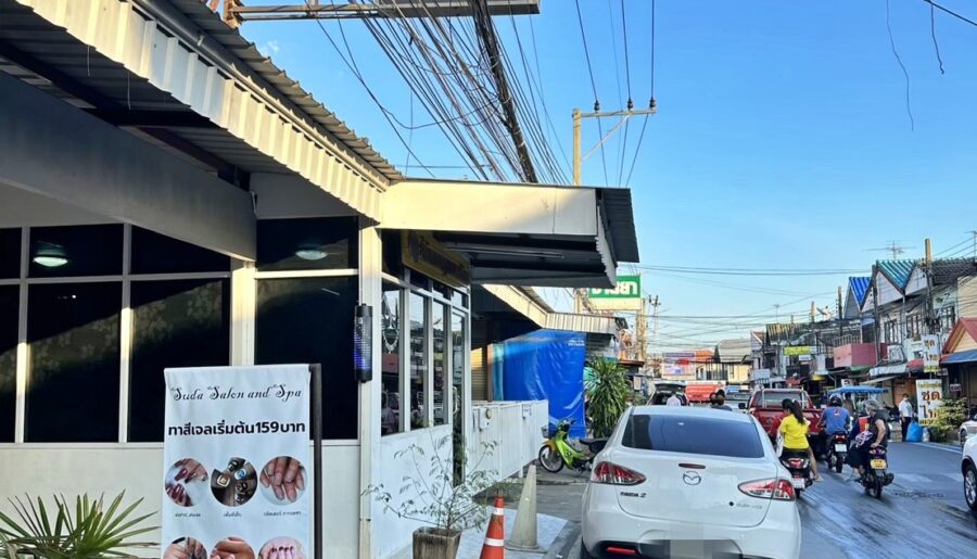 เซ้งด่วน ร้านเสริมสวย หลังเซ็นทรัลเวสต์เกต เพียง 120,000 บ