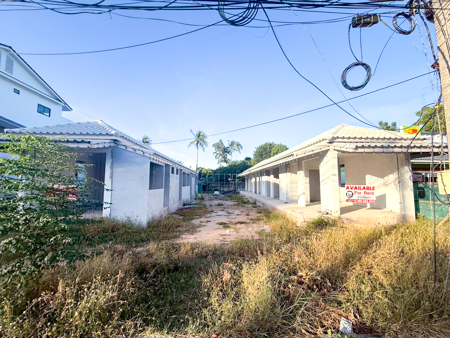 Commercial space and building for rent on the main ring road
