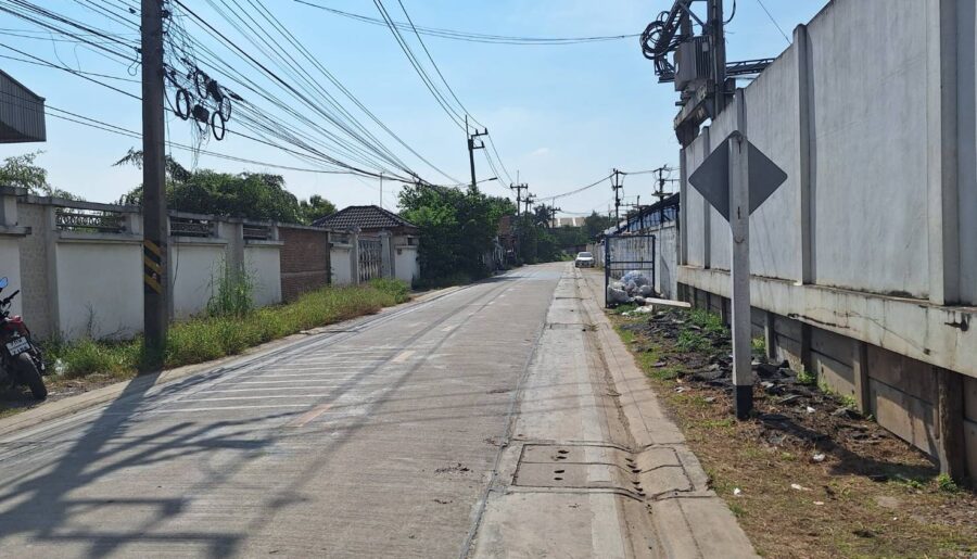 ขายที่ดิน 2-1-7 ไร่ ติดถนน อ.กระทุ่มแบน จ.สมุทรสาคร