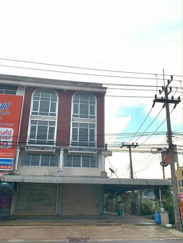 ตึกคู่ริมคลองบางยาง พุทธมณฑลสาย 6 จุดศูนย์กลางธุรกิจย่านศาลายา–ไร