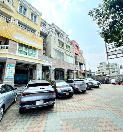 ออฟฟิตใหญ่ 1,257 ตร.ม.MRTบางบำหรุ433ม. เซ็นทรัล ปิ่นเกล้า 7ชั้น