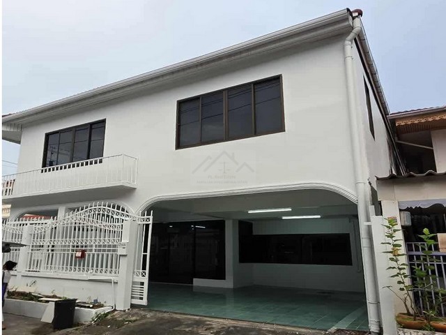 ให้เช่าบ้านเดี่ยว 2 ชั้น 260 ตร.ม. หมู่บ้านระเบียงทอง ซอยนาคนิวา
