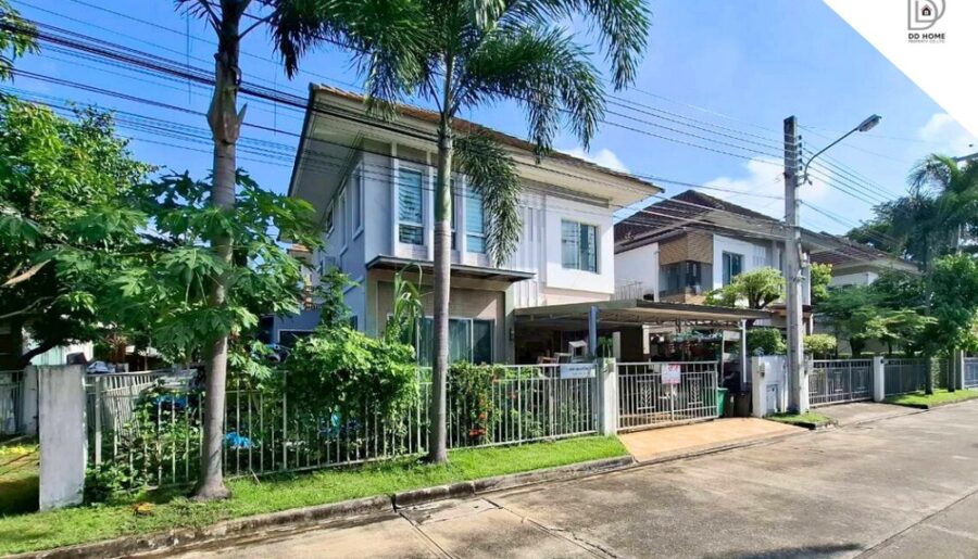 ขายหมู่บ้านวิลล่าพาร์ค รัตนาธิเบศร์ หน้าบ้านไม่ติดใคร