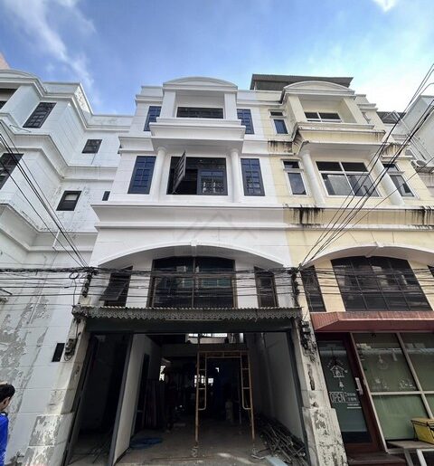 ให้เช่าโฮมออฟฟิศ 3.5 ชั้น 300 ตรม. ซอยพร้อมศรี ถนนสุขุมวิท 39