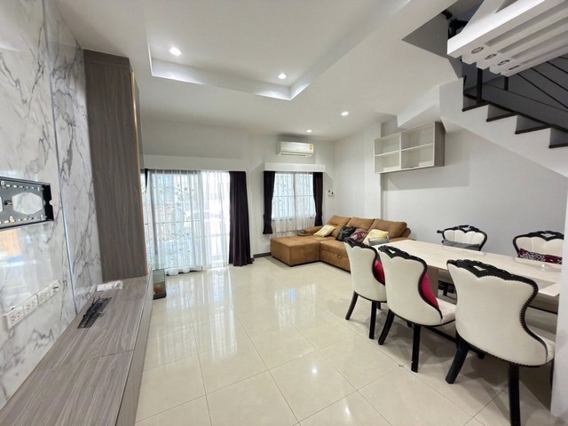 ให้เช่าทาวโฮม4ชั้น หมู่บ้านซิตี้พาร์ค ในซ.พัฒนาการ 38