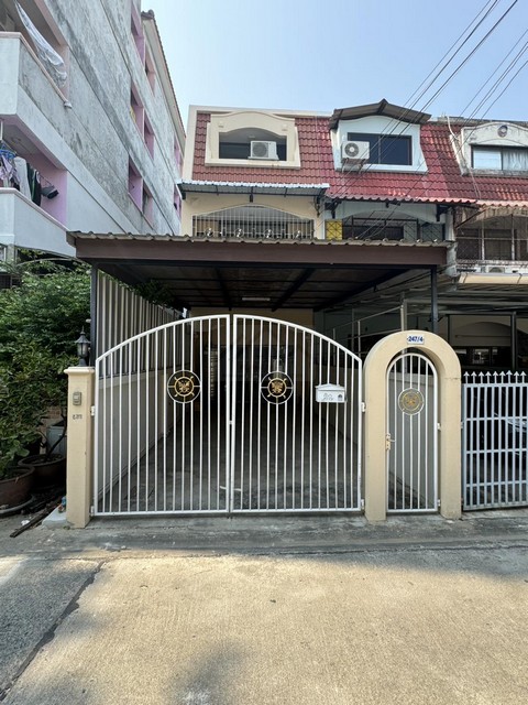 ให้เช่าทาวน์โฮม 3 ชั้น 4 ห้องนอน ลาดพร้าว 64 ลาดพร้าว สุทธิสาร รั