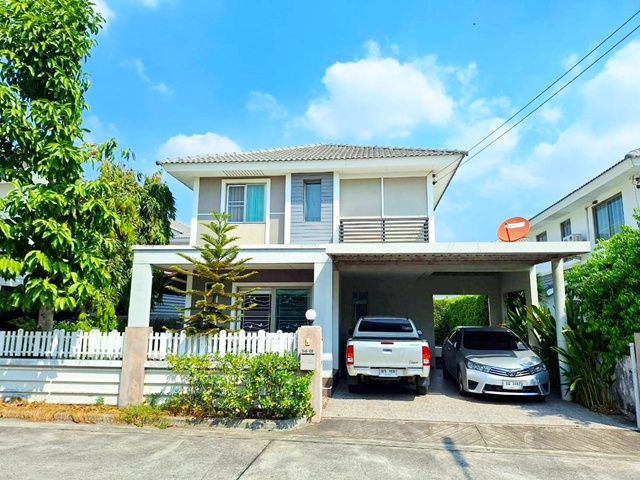 นิคมปิ่นทอง ชลบุรี 3.8 กม เจปาร์ค ศรีราชา บ้านเดี่ยว 2 ชั้นหรูหรา