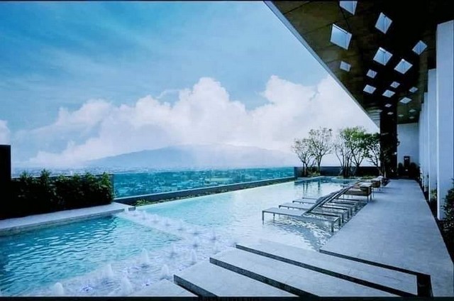 ลดราคาขาย เอสเซ็นท์ คอนโด ห้องมุม ทำเลดี ตกแต่งใหม่