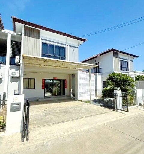 ถ.รอบเมืองเชียงใหม่ 5นอน รร.สารภีพิทยาคม 2.5 กม. บ้าน2 ชั้น เฟอร์