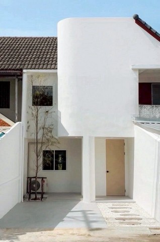 ทาวน์เฮ้าส์ 2 ชั้น รีโนเวทใหม่ มินิมอลโมเดิร์น กุลพันธ์วิลล์2 แม่
