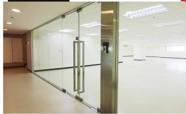 เช่า สำนักงาน 24 ชม.ใจกลางสุขุมวิท 13 ติด BTS นานา