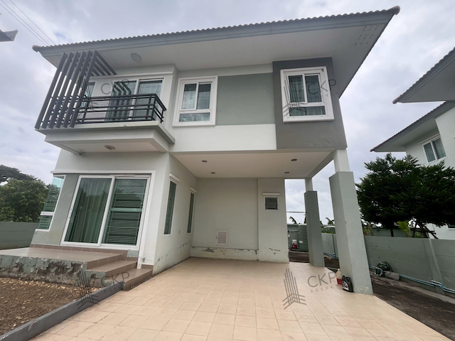 บ้านเดี่ยว 2 ชั้น หลังมุม บรรยากาศร่มรื่น ใกล้โรบินสัน ราชพฤกษ์