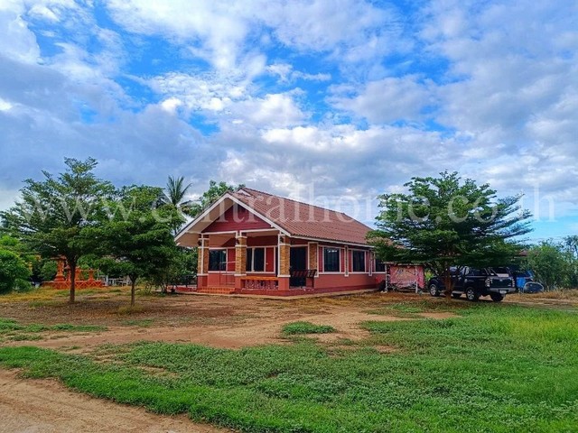 บ้านเดี่ยว พร้อมที่ดิน 10 ไร่ 83 ตารางวา บรรพตพิสัย – นครสวรรค์