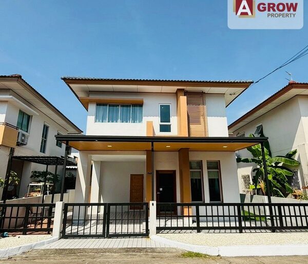 หมู่บ้านพร้อมพัฒน์กรีนโนวา ถนนปัญญาอินทรา บ้านสวย รีโนเวทใหม่ทั้ง